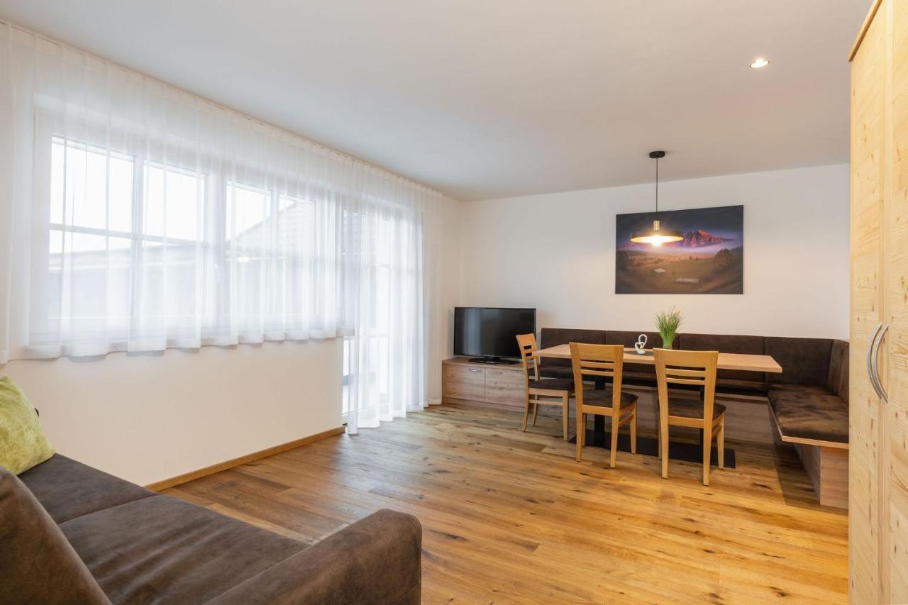 App Mittermairhof Apartman Riscone Kültér fotó