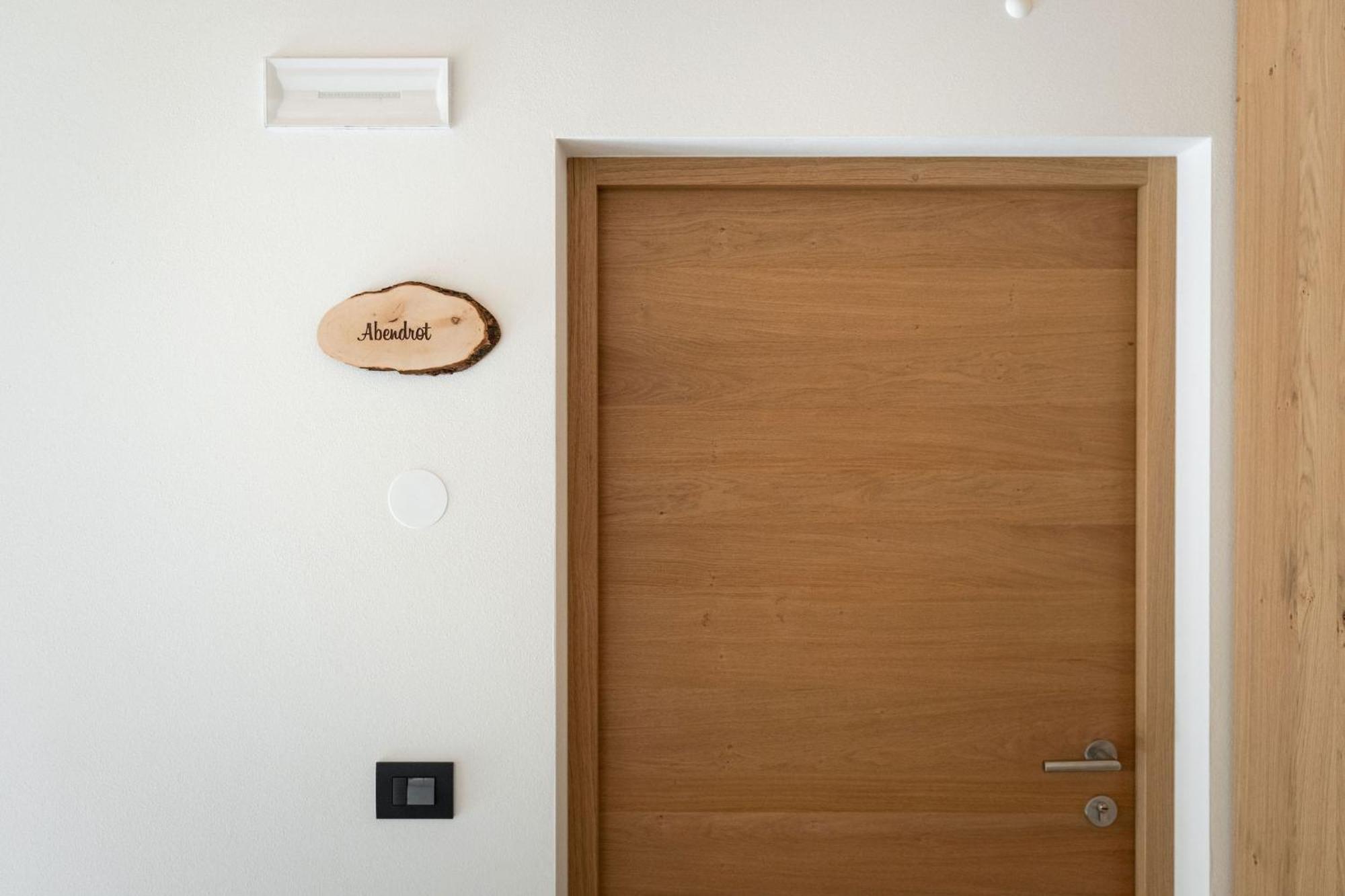 App Mittermairhof Apartman Riscone Szoba fotó